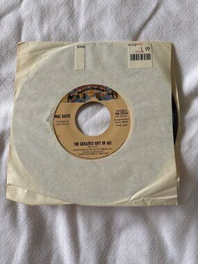 Mac Davis 45 RPM Vinyl Record Its Hard To Be Humble/The Greatest Gift Of All Cas